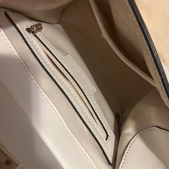 Charles & Keith white crossbody bag - Picture 4 of 4